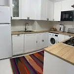 Apartman Frontline